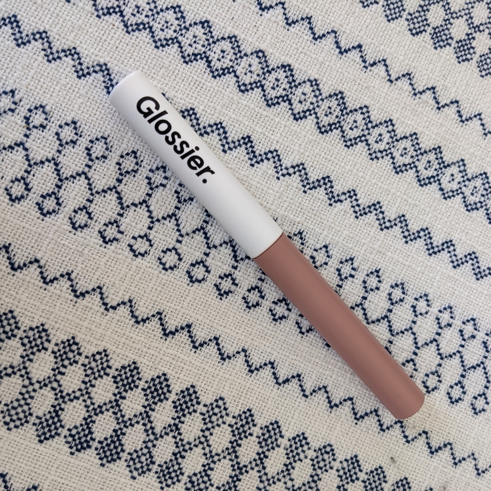 Glossier Skywash in Pebble
